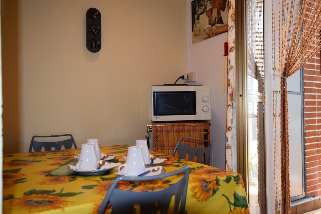 Appartement La Voce Del Papa à Rome Extérieur photo